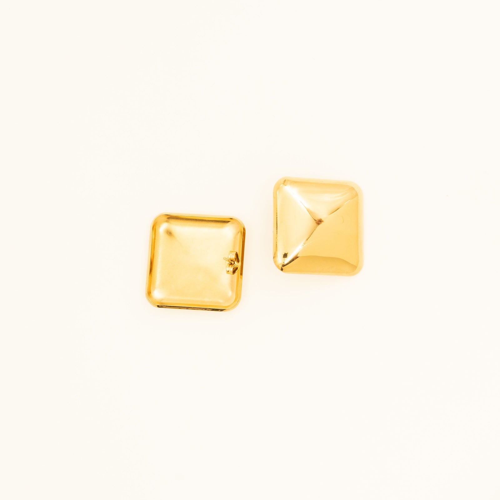 Sunlit Waves Gold nucery